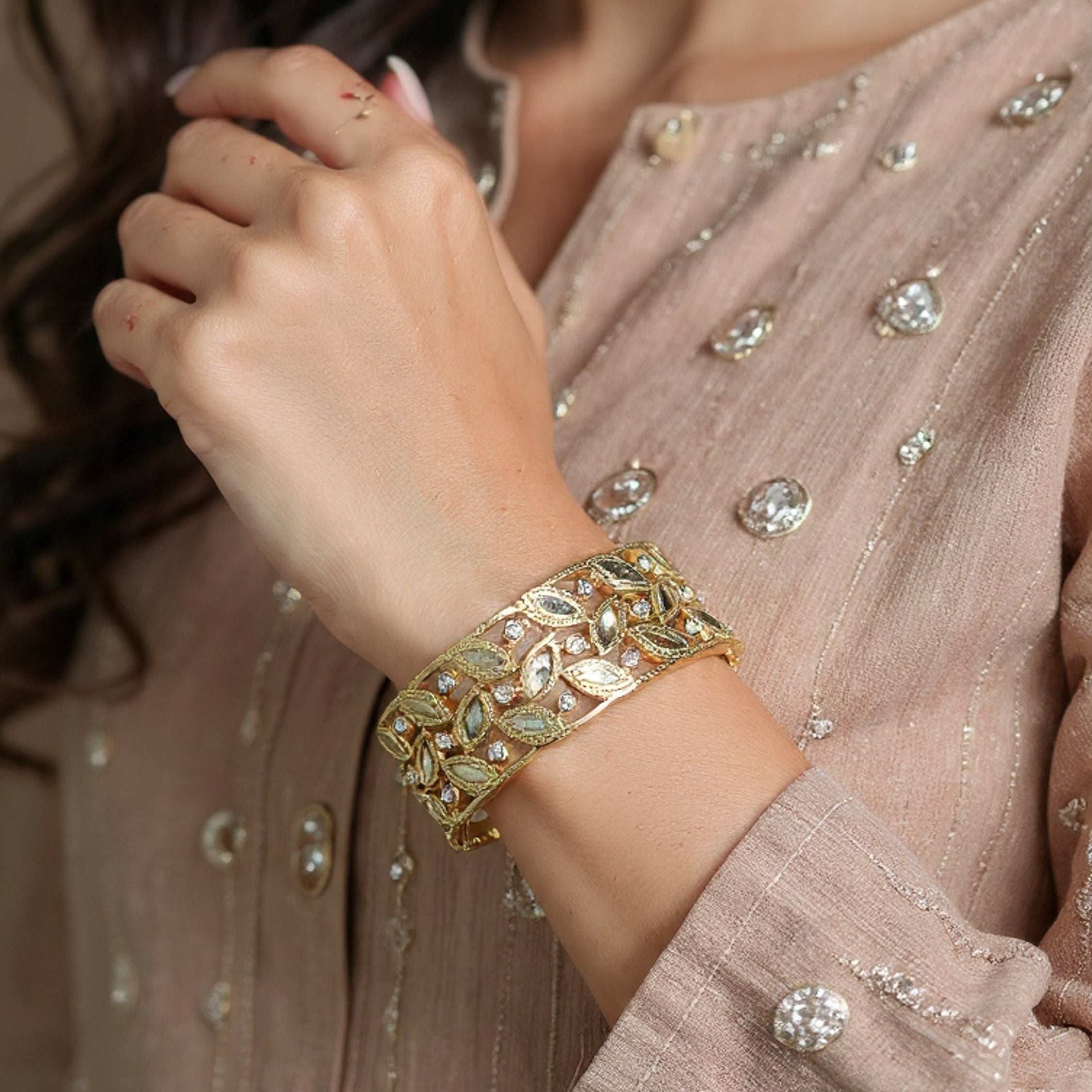 Elegant Gold-Tone Crystal Leaf Vine Bangle