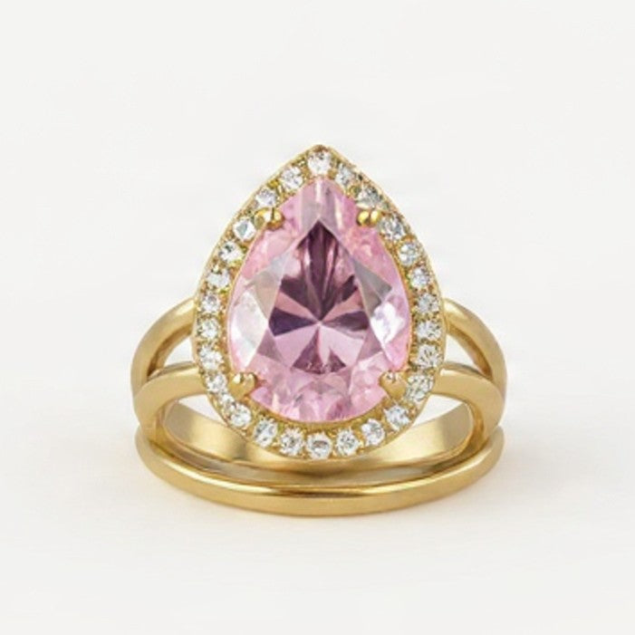 Luxury Teardrop Crystal Ring